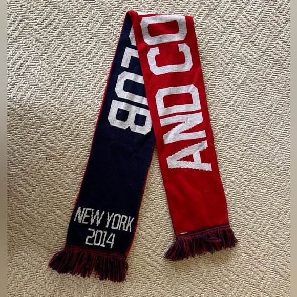 NY Red Bulls Soccer Scarf - Picture 2 of 7